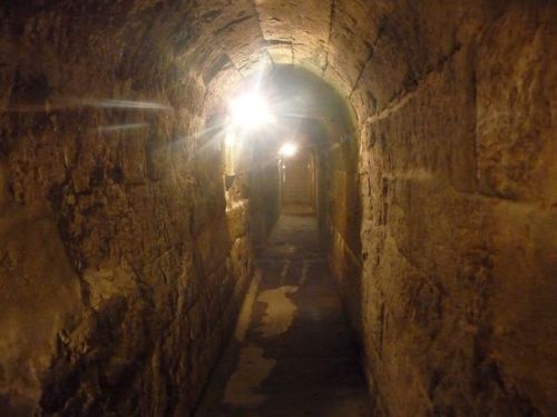 Roman sewer, Cologne (Praetorium building)Smelled bit like an old potato cellar, but that’s not surp