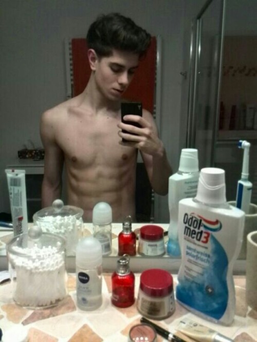 Hot Tinder Guys