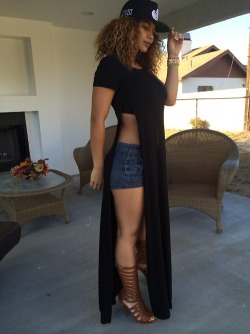 Kingsxoqueens:  Outfitmadestyle:  Cherish Split Tee (Available At Outfit Made)  Xo