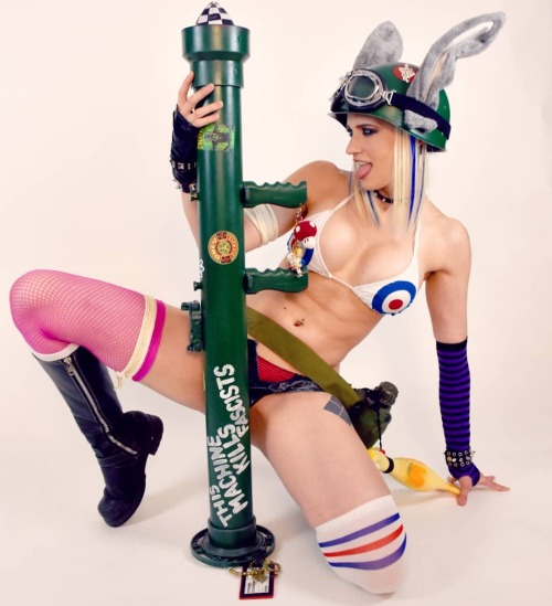 wonder-vixen:Katy DeCobray as Tank Girl