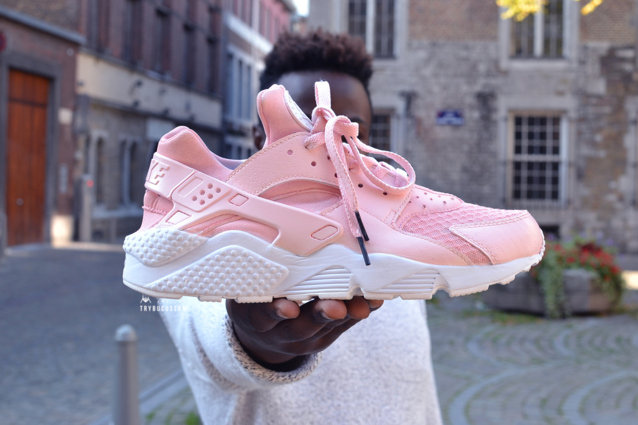 flamant rose nike huarache