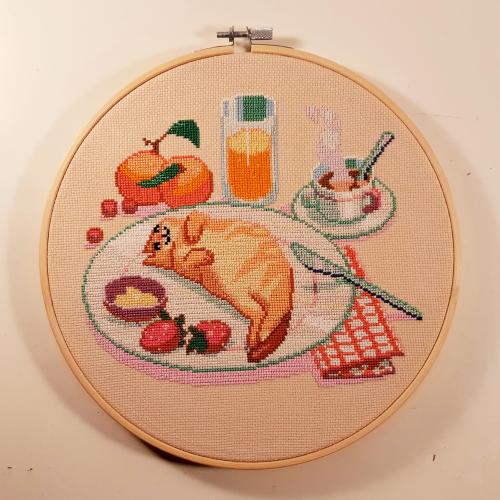 crossstitchworld:  Love this pattern so much! And so proud of myself for finishing it before the holidays. by  idiot-sandwich-