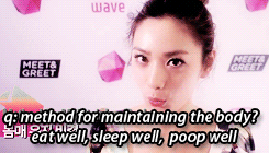 pinkhot:  nana being the weird cutie that she is in her chatterbox interview ♡