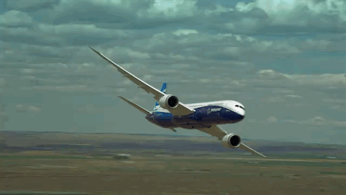 generalelectric:  The Boeing 787-9 Dreamliner, now powered by GE’s GEnx engines, shows off its acrobatics during a rehearsal for the 2014 Farnborough air show. GIFs courtesy of Boeing on YouTube. 