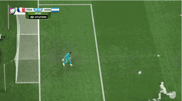 Karim Benzema had a shot on goal.
It struck the bar and went in after a touch from the Honduras goalkeeper.