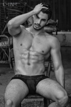 vallentiro14:   Great male model   