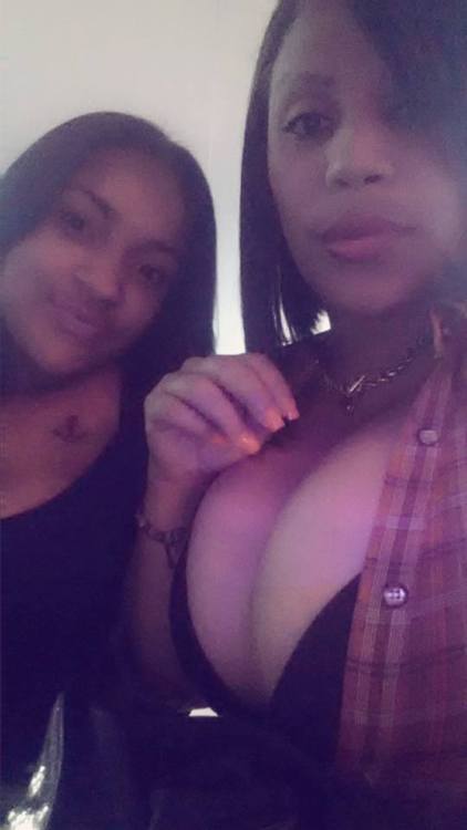 extremebodiez:   Danelsi   Stunning Dominican Mami Thicker Then your Average  