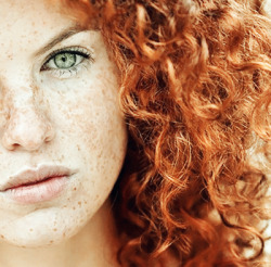 universe-of-utopia:  RedHeads + Eyes  