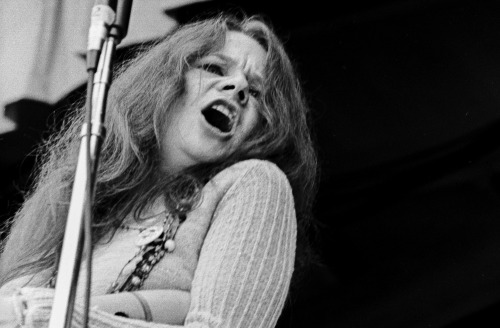 Janis performing at the Monterey Pop Festival, 1967.