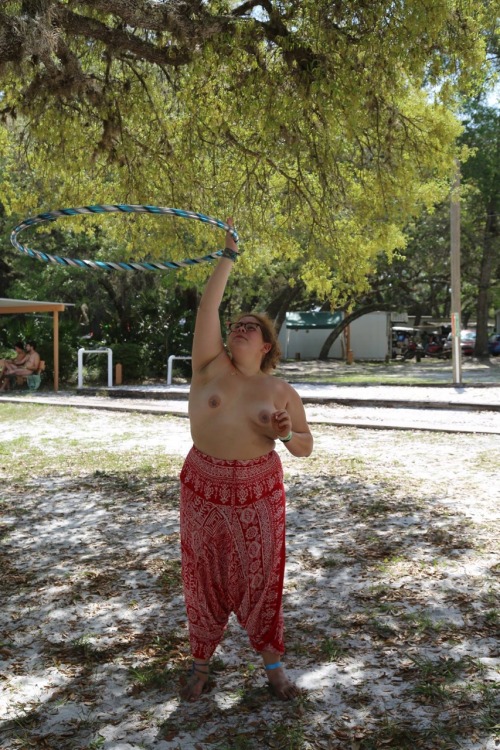 ajawesometale: I’m loving this picture of me from the nudist event