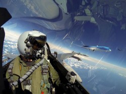 gasoline-station: High Selfie A Dutch F-16