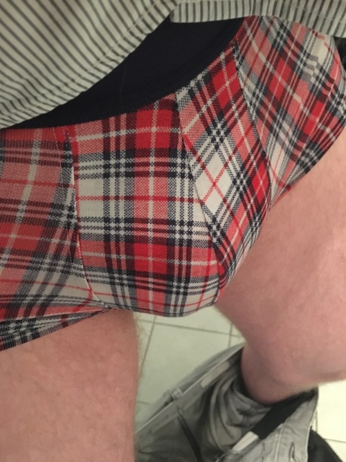 XXX wet-diaperboy:  Got a request for this kind photo