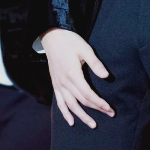 Sex army-baby-gzb:  namjoon’s hands aesthetics  pictures