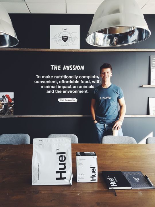 How Huel Uses Social Media to Reach an Audience of 400,000+