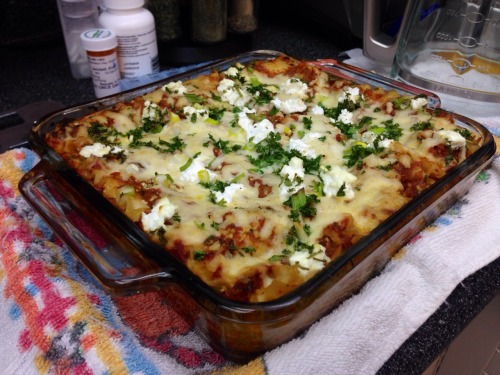 be-healthybehappy:  My Nonna knows me so well :) vegetarian lasagna made with all the good stuff like tons of veggies, goat cheese, ricotta, homemade sauce, lots of fresh herbs, and brown rice lasagna noodles! Sooo good :)  oh my god this looks amazing!