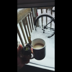 maleficent-mermaid18:  Wake &amp; bake on this snow day.