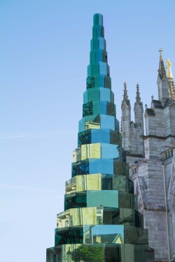 SAPIN VERRE-
2021
Permanent Art Installation
Recycled glass, steel from local architectural waste
Place Pey Berland, Bordeaux, France
-
dimensions :
11 meters x 5 meters in diameter
TRANSLATE AN ICON :
Production: Metallerie Bordelaise / Press...