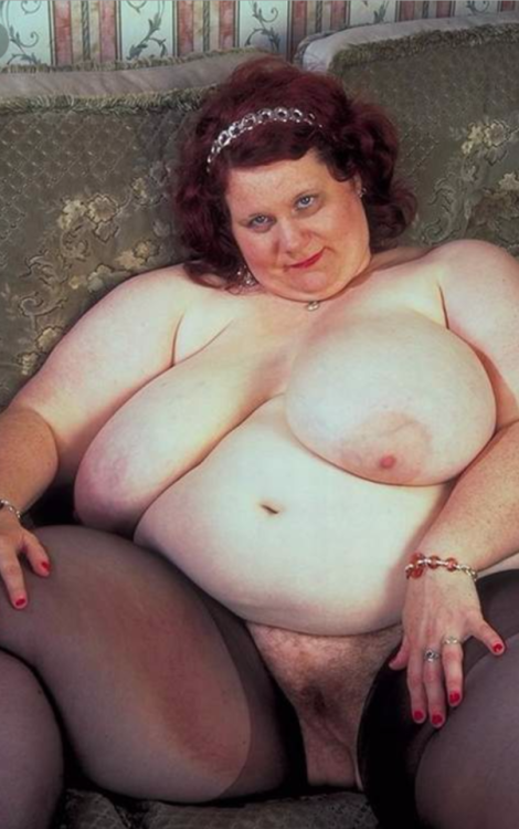 ssbbwluver250:My kind of woman!!!