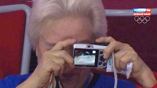 Ese momento en el que le pides a tu abuelo que te tome una foto.