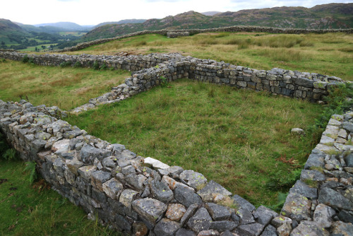 The Granaries and the Commander’s House, Hardknott Roman Fort, Cumbria, 31.7.18.The granaries in thi