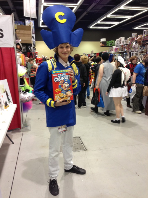 teeksadophilus:therpham:“American Stuff” cosplay from Sakuracon 2013I found Uncle Katie, guys. -poin