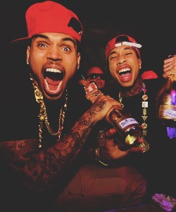 mjasexynigga:  gotmelookin2:  celebrixxxtiez:  Which one would you rather fuck? Chris brown or Tyga? 😈😈  I knew this comparison would come up but Chris dick is skinny looking it was all hype bcuz of who it was but tyga meat looks on point maybe