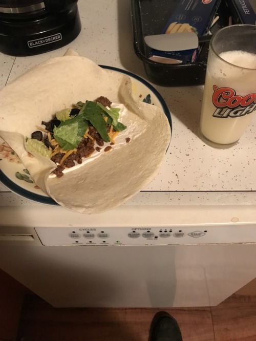 Piná coladas and tacos for Cinco De Mayo 🌮🌯🍹