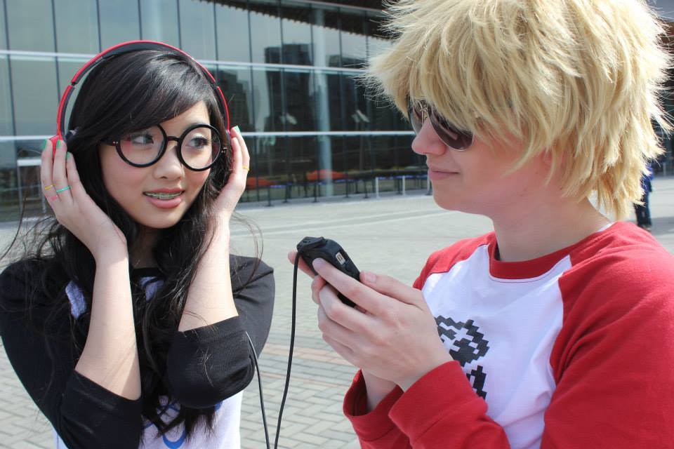 musical-feather:
““i dont know why, i love you, i just know i cant stop thinking of you”
“OH WAIT”
“its cause you make me smile :)”
Jade Harley is muahh!
Dave Strider is peregr1ne
And many thanks to our photographer!! please check her out:)
Please do...