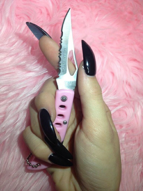 cyberrghetto:  glamourqueenn:  glamourqueenn ♚  cyberrghetto   cyberspace princess