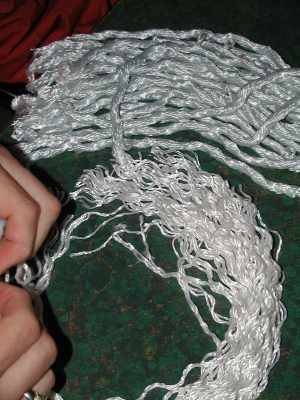 homeforhomelesssubs:  dare-master:  Build Your Own Rope Flogger Materials Ten feet of ½ or 3/8 inch laid (twisted) nylon rope are used to make this flogger.  Approximately 6 feet of a small-diameter rope or string are used to make the handle. 