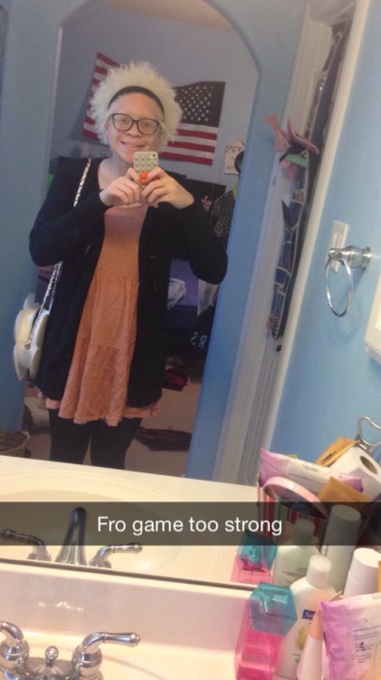 a-shadyqueeen:  seawata:g0dziiia:  malswonderfulworld:Blackoutgirl yaaaaaaaaas  OMG  She is too cute