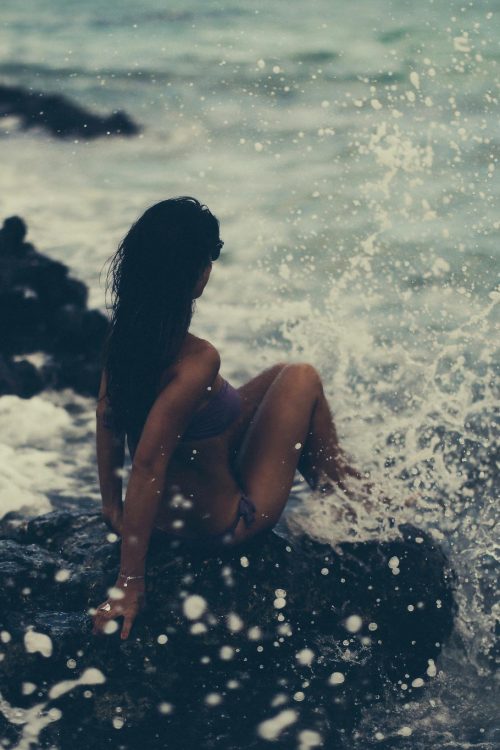 avenuesofinspiration:  One with the Waves | Photographer © | AOI