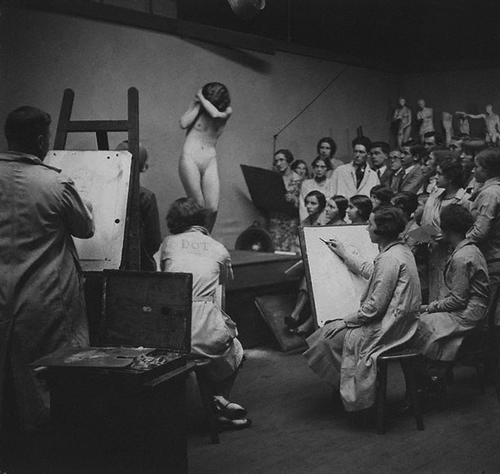 last-picture-show:  Harold Cazneaux, Life Class, The Sydney Art School, 1931