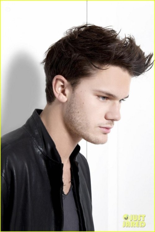 Porn teenagerguy-posts:  jeremy irvine hot as photos