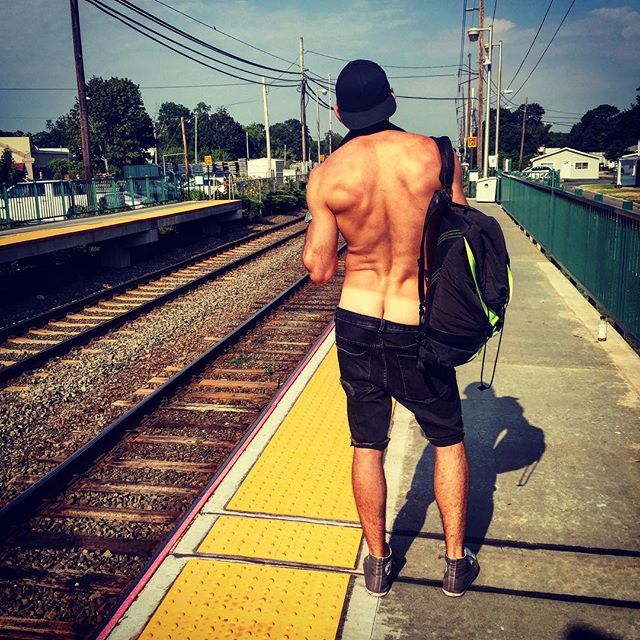 insta-hunk:  Instagram: @lap_nyc