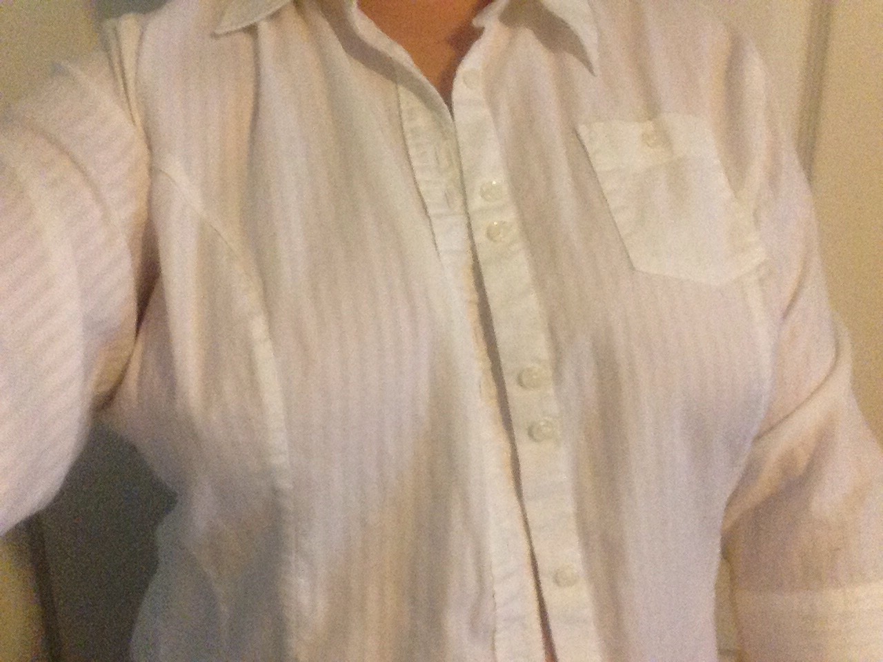 So I tried tying up my boobs for everyone but I don&rsquo;t think it worked like