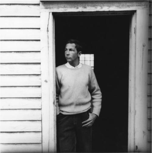 Robert Rauschenberg at Black Mountain College, North Carolina, ca. 1951Photo: Cy Twombly.via: The Ro