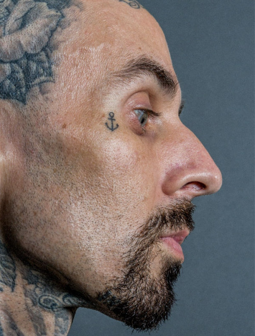 Porn photo celebritycloseup:   travis barker 