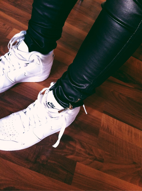 nomanlegacy: Street Style x Luxury blog!