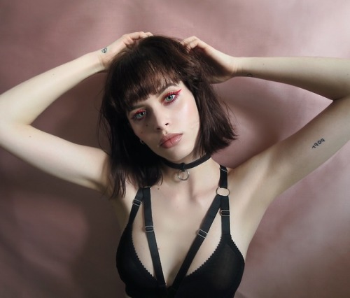 The Suzy Bralette by Hopeless LingerieModel www.instagram.com/misscarolinab