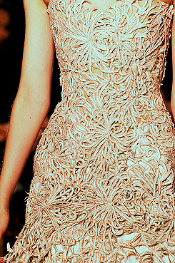 gown-obsession:  Marchesa F/W 2012-2013 