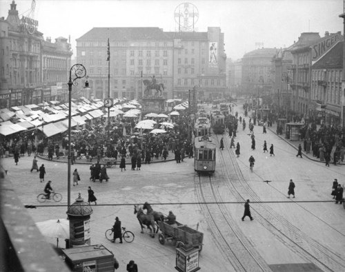 exiledstar:  Zagreb, formerly part of Yugoslavia, now capital of Croatia. Photos by Tošo Dabac. 