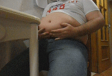 feedeespain:  Drink + eat + Stuffed belly + Go relax and wait the weight gain = A good piggy. This is the legendary trick xD