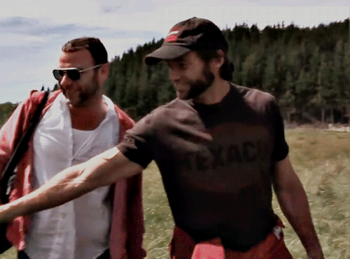 HUGH JACKMAN BEHIND THE SCENES OF XMEN ORIGINS: WOLVERINE (2009)