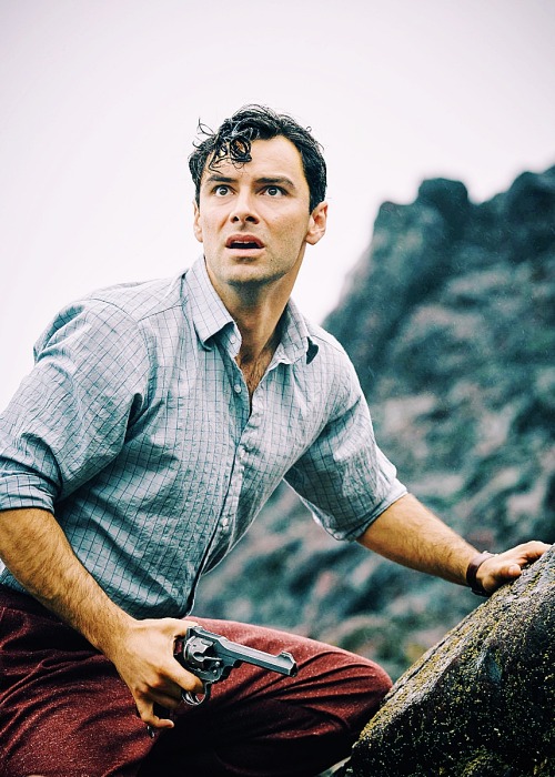 aidanturner-daily:Aidan Turner as  Philip Lombard in ‘And Then There Were None’