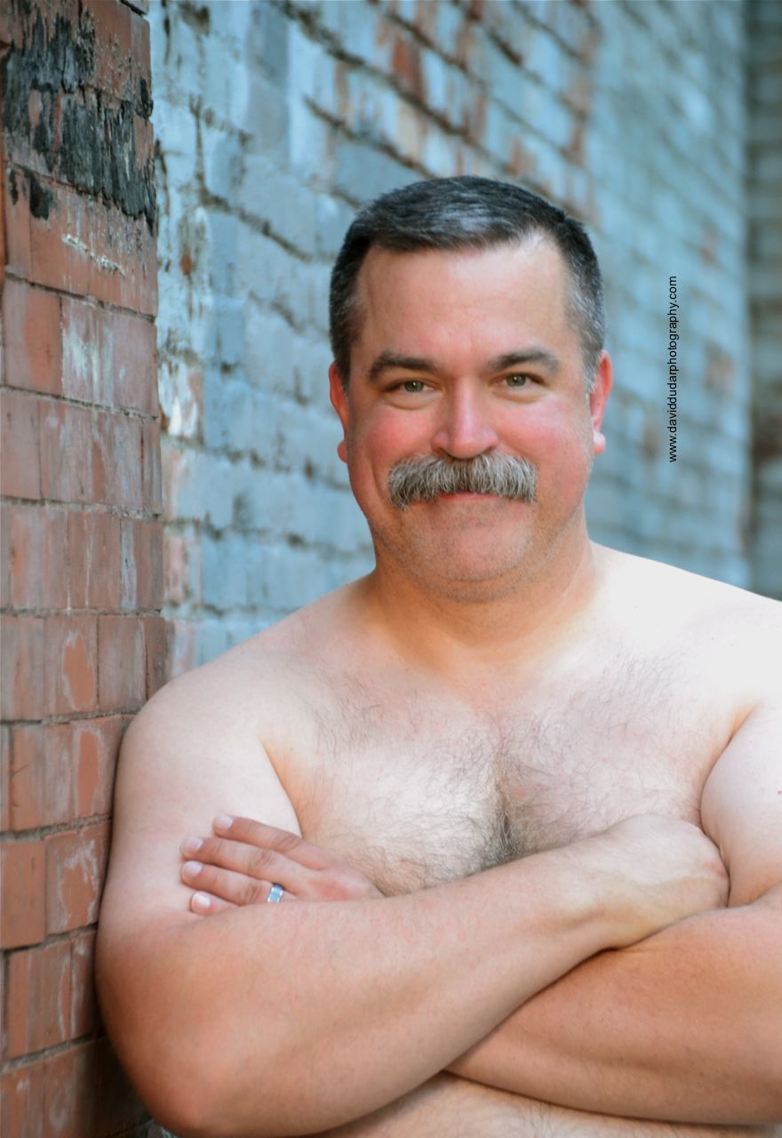 bear-republic:  manshotsbydave:  Bruce 2016 https://www.facebook.com/ModernBear/photos/?tab=album&amp;album_id=1171047182938181©2016
