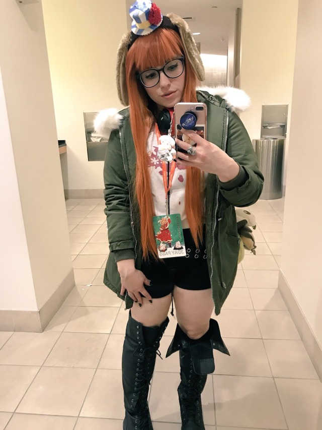 Happy Easter/egg/bunny day 🐰✨ I must always repost this Holiday Matsuri throwback wearing Futaba's Destinyland ears 🐇🐇🐇