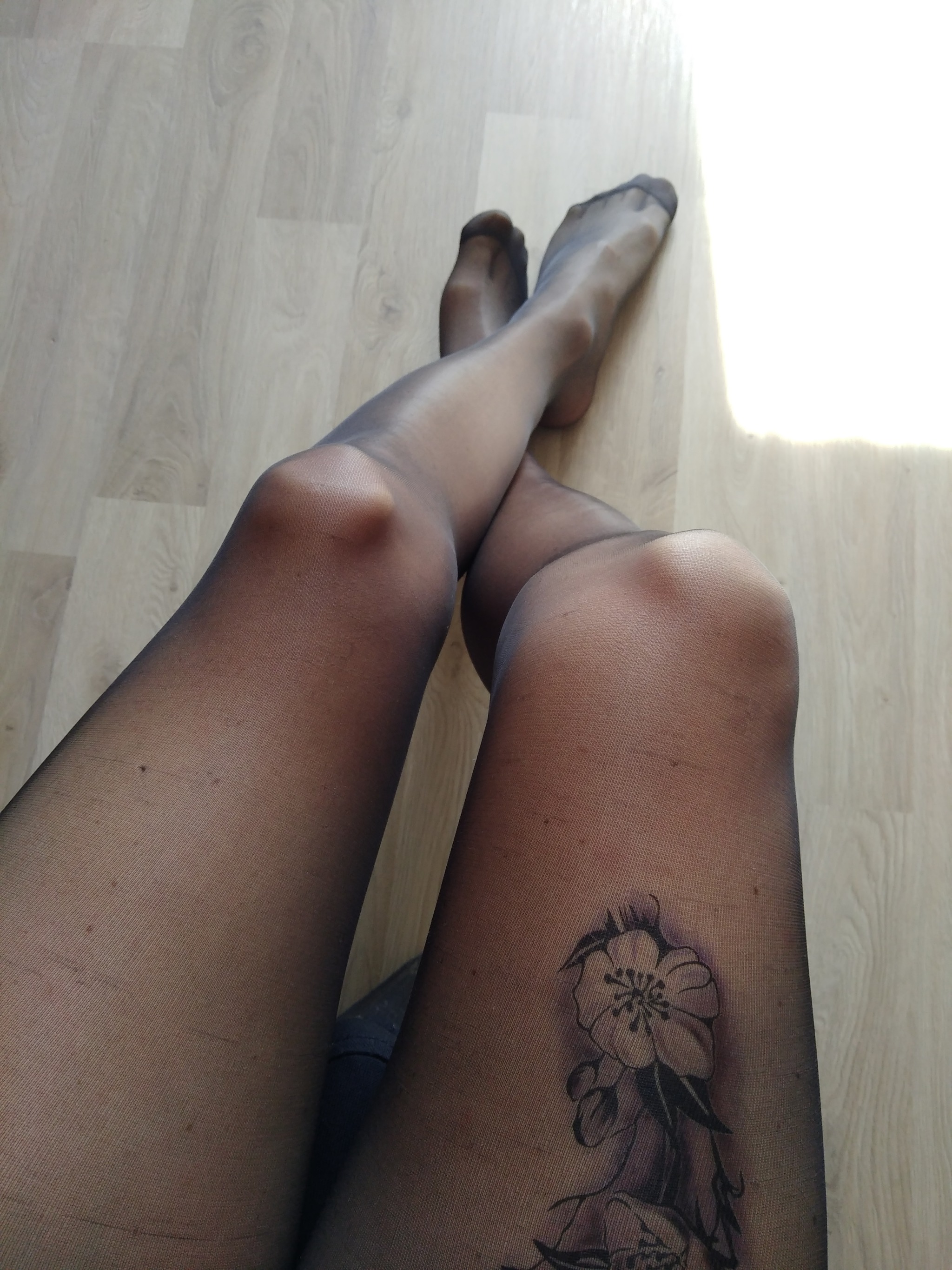 Sex julialeinsworld:It’s not a real Tattoo;) pictures