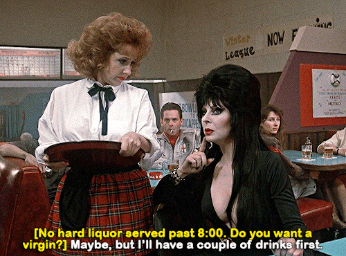 magnusedom:Cassandra Peterson as ElviraELVIRA: MISTRESS OF THE DARK (1988) dir. James