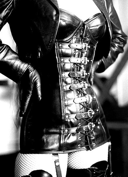 In Pain we Trust (BDSM, Fetish, Bondage)